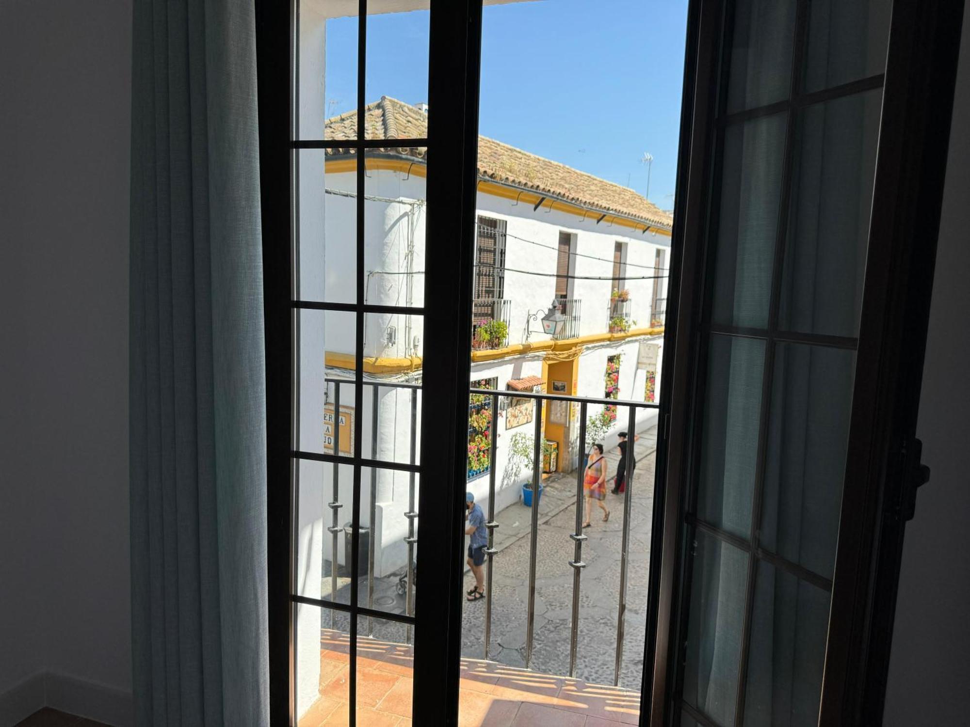 Balcon De Los Patios Con Parking Córdoba Exterior foto